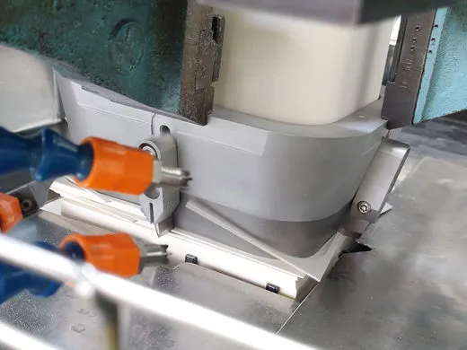Produttore di fustelle in acciaio e in piano a Verona 